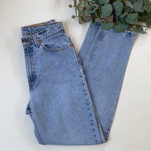 Levi's Denim - Vintage Levi’s 512 light wash high waist mom jeans